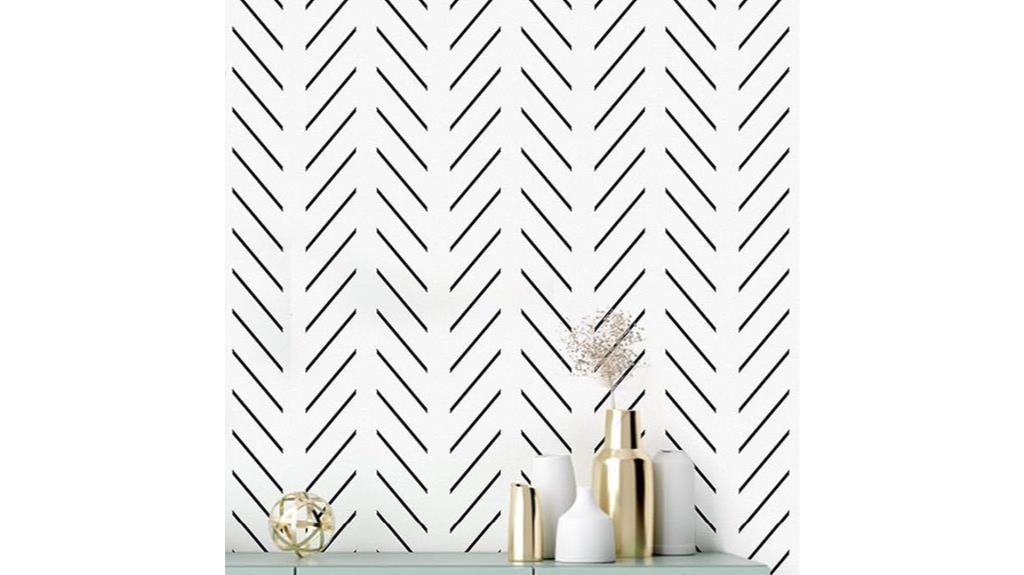 black and white wallpaper