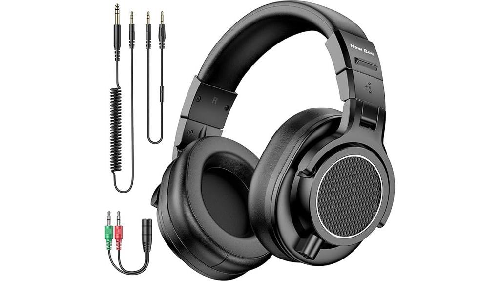 studio headphones with versatile jacks